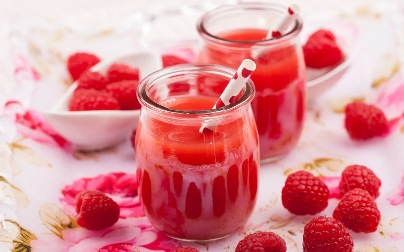 Sleepy Girl: Raspberry Lemonade Slushies